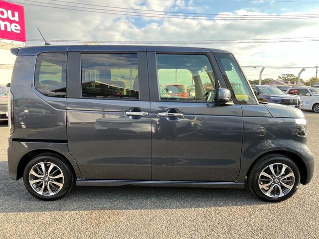 N-BOXカスタム ベースグレード 当社レンタUP/純正8インチナビ/フルセグTV/ドラレコ/バックモニター/ETC USB接続 CMBS Dレコ 禁煙 1オーナー ベンチシート オートエアコン スマートキ LED 盗難防止装置 ESC(3枚目)