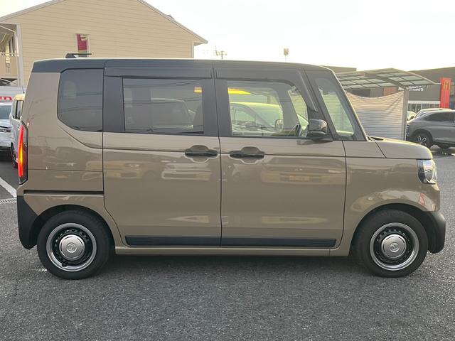 N-BOXジョイ ベースグレード 当社デモカー/純正9インチナビ/フルセグ/ドラレコ/ETC/バックモニター 踏み間違い防止装置 Bカメラ 横滑り防止機能 LEDランプ クルーズコントロール パワーウィンドウ 前席シートヒーター(4枚目)