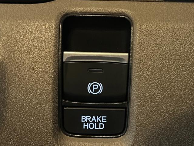 N-BOXジョイ ベースグレード 当社デモカー/純正9インチナビ/フルセグ/ドラレコ/ETC/バックモニター 踏み間違い防止装置 Bカメラ 横滑り防止機能 LEDランプ クルーズコントロール パワーウィンドウ 前席シートヒーター(19枚目)