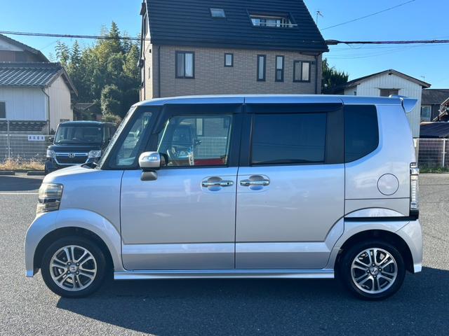 Ｎ－ＢＯＸカスタム Ｇ・Ａパッケージ　ナビ／ワンセグ／両側オートスライドドア　追突被害軽減ブレーキ　ｉストップ　サイドＳＲＳ　両側電動ドア　運転席エアバッグ　横滑り防止装置付き　ワンセグＴＶ　パワーウインドウ　ナビテレビ　ＤＶＤ　キーレス（4枚目）