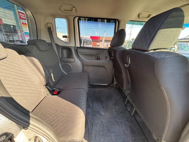 Ｎ－ＢＯＸカスタム Ｇ・Ａパッケージ　ナビ／ワンセグ／両側オートスライドドア　追突被害軽減ブレーキ　ｉストップ　サイドＳＲＳ　両側電動ドア　運転席エアバッグ　横滑り防止装置付き　ワンセグＴＶ　パワーウインドウ　ナビテレビ　ＤＶＤ　キーレス（9枚目）