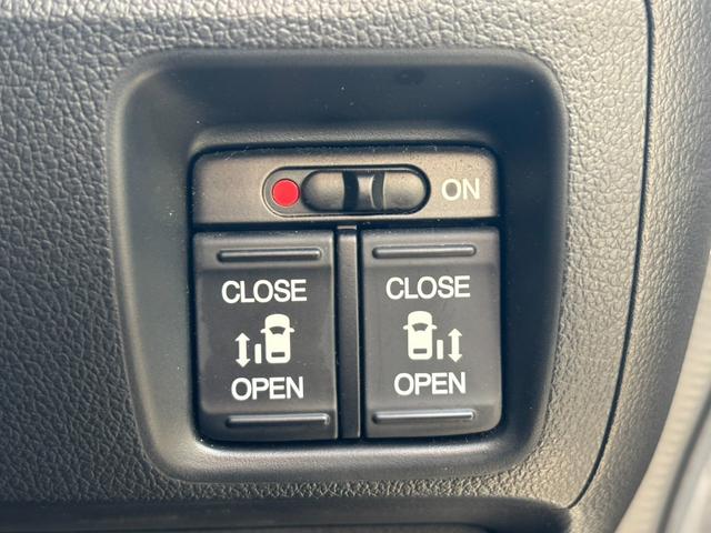 Ｎ－ＢＯＸカスタム Ｇ・Ａパッケージ　ナビ／ワンセグ／両側オートスライドドア　追突被害軽減ブレーキ　ｉストップ　サイドＳＲＳ　両側電動ドア　運転席エアバッグ　横滑り防止装置付き　ワンセグＴＶ　パワーウインドウ　ナビテレビ　ＤＶＤ　キーレス（16枚目）