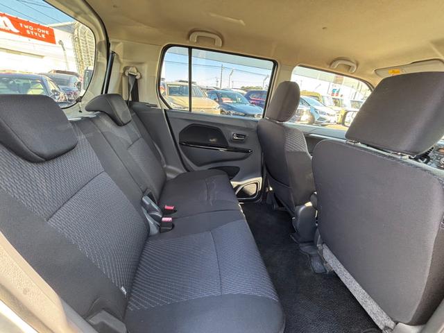 ワゴンＲスティングレー Ｘ　純正オーディオ／ＨＩＤヘッドライト／ＥＴＣ　盗難防止　ＥＴＣ付　Ｉストップ　スマートキープッシュスタート　ベンチ　ＡＢＳ付　運転席エアバッグ　パワステ　ＡＵＴＯエアコン　ＰＷ　ＥＳＣ　リモコンキー（9枚目）