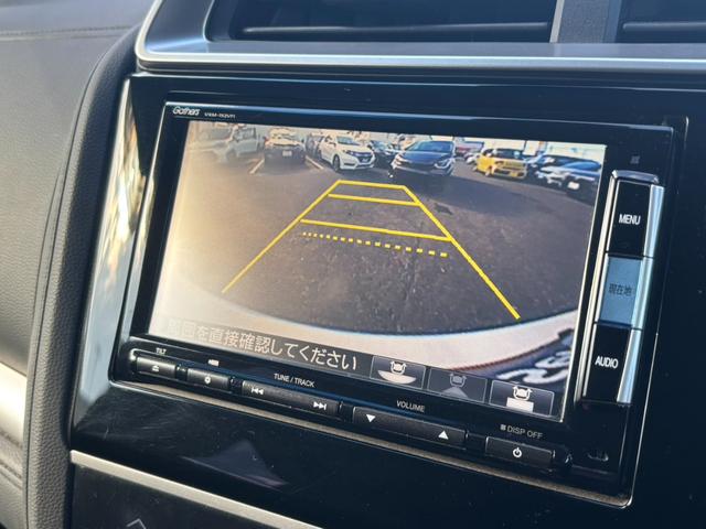 フィットハイブリッド Ｌパッケージ　ナビ／フルセグ／Ｂカメラ／ＢＴオーディオ／ＥＴＣ　１オーナ　禁煙　ナビ＆ＴＶ　地デジフルセグＴＶ　ＵＳＢ　サイドエアバック　ＤＶＤ再生　ＬＥＤ　ＥＣＯＮ　バックカメラ　オートクルーズコントロール（13枚目）