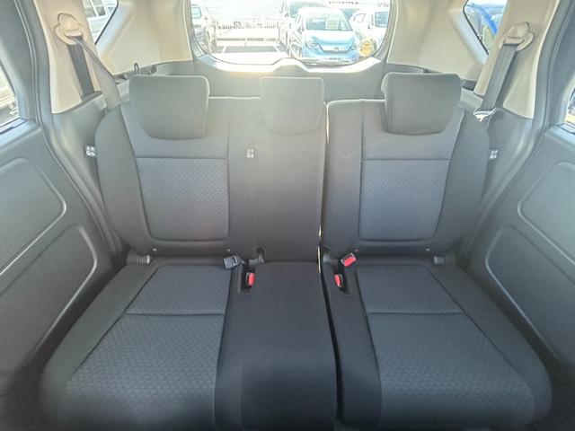 フリード＋ Ｇ・ホンダセンシング　純正ナビ・ＥＴＣ・両側オートスライドドア　プリクラッシュ　Ｂモニター　ワンオーナー　禁煙　パワーウインド　スマートキー　両席エアバック　ＰＳ　アイドリングＳ　盗難警報装置　クルコン　横滑り防止機能（11枚目）