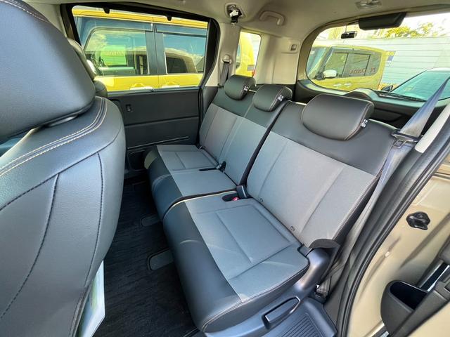 フリード ｅ：ＨＥＶクロスター　元デモカー／純正１１インチナビ／フルセグ／ドラレコ前後／ＥＴＣ／バックモニター　ワンオーナー　ＥＴＣ装備　Ｓヒーター　衝突軽減ブレーキシステム　禁煙車　オートエアコン　ＬＥＤライト　パーキングセンサー（10枚目）