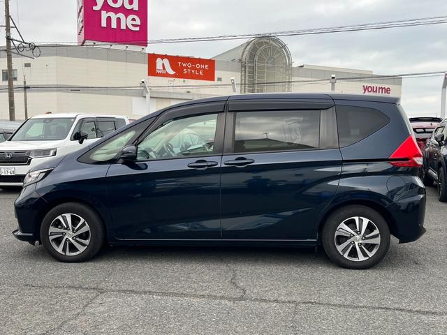 フリード Ｇ・ホンダセンシング　Ｓパッケージ／カーテンエアバッグ／純正８インチナビ／フルセグ／ドラレコ／ＥＴＣ／バックモニター　Ｆセグ　追突被害軽減ブレーキ　ｉストップ　Ｗエアバッグ　パワーウィンドウ　１オ－ナ－　スマートキ　禁煙（4枚目）