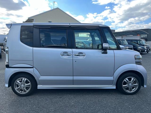 N-BOXカスタム G・ターボパッケージ 社外ナビ・フルセグTV・両側オートスライドドア セキュリティ フルセグテレビ パワーウインドウ スマートキープッシュスタート ナビ&TV 禁煙 ESC キーレスエントリー オートクルーズコントロール(4枚目)