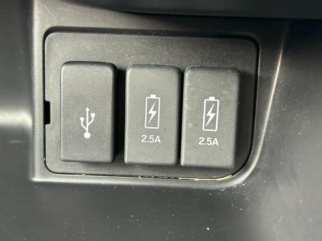 Ｎ－ＢＯＸカスタム Ｌ　Ｐソナー　禁煙　１オーナー　サイドエアバッグ　ナビＴＶ　Ａストップ　シートヒータ　ベンチシート　点検記録簿　キーフリーシステム　ＬＥＤライト　リアカメ　クルーズコントロール　ＡＣ　ＤＶＤ視聴可能（24枚目）