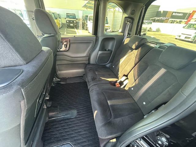 Ｎ－ＢＯＸカスタム Ｇ・ＥＸホンダセンシング　純正ナビ／バックカメラ／ＥＴＣ／ドラレコ　衝突被害軽減装置　エアコン　盗難防止システム　ＰＷ　両側スライド片側電動ドア　ドライブレコーダー　キーフリーシステム　ナビＴＶ　サイドエアバッグ　ＡＢＳ（10枚目）