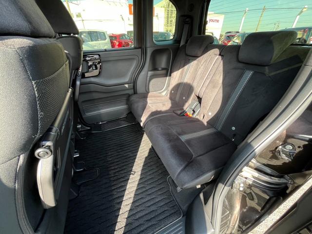 Ｎ－ＢＯＸカスタム Ｌ　純正ナビ／ＣＤ／ＢＴ／ＥＴＣ／バックモニター　Ｐソナー　禁煙　１オーナー　サイドエアバッグ　Ａストップ　シートヒータ　ベンチシート　キーフリーシステム　ＬＥＤライト　リアカメ　クルーズコントロール（10枚目）