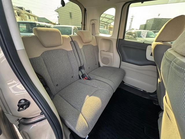 Ｎ－ＢＯＸ Ｇ・Ｌホンダセンシング　８インチナビ／フルセグ／ＥＴＣ／ドラレコ前後　レーダブレーキ　Ｓヒータ　Ａストップ　禁煙　ＥＳＣ　キーフリーシステム　ＬＥＤライト　フルセグ対応　バックＭ　ＴＶナビ　ＵＳＢ　スマートキー　クルコン（9枚目）