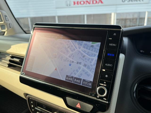 Ｎ－ＢＯＸ Ｇ・Ｌホンダセンシング　８インチナビ／フルセグ／ＥＴＣ／ドラレコ前後　レーダブレーキ　Ｓヒータ　Ａストップ　禁煙　ＥＳＣ　キーフリーシステム　ＬＥＤライト　フルセグ対応　バックＭ　ＴＶナビ　ＵＳＢ　スマートキー　クルコン（13枚目）