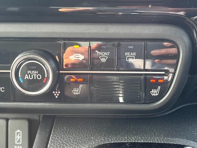 Ｎ－ＢＯＸカスタム Ｌターボ　純正８インチナビ／フルセグ／ドラレコ／ＥＴＣ／バックモニター　地デジチューナー　衝突軽減ブレーキサポート　ＬＥＤヘッドライ　禁煙　アイドリングＳ　ターボエンジン　ＰＳ　カーテンエアバック　シートヒータ（19枚目）