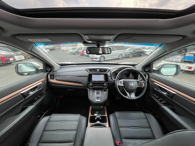 CR-Vハイブリッド e:HEVEX・マスターピース サンルーフ/レザーシート/純正ナビ/フルセグ/バックモニター/ETC ガラスルーフ Bカメラ フルセグTV LEDヘッド 電動テールゲート 電動シート シートヒーター ワンオーナー 禁煙車 クルコン(7枚目)