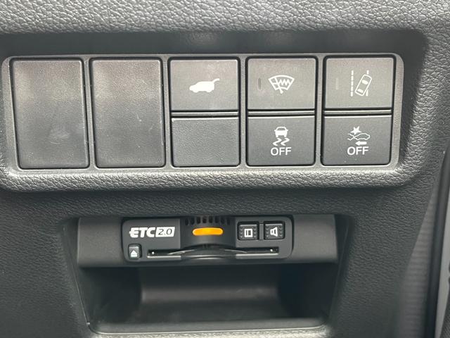 CR-Vハイブリッド e:HEVEX・マスターピース サンルーフ/レザーシート/純正ナビ/フルセグ/バックモニター/ETC ガラスルーフ Bカメラ フルセグTV LEDヘッド 電動テールゲート 電動シート シートヒーター ワンオーナー 禁煙車 クルコン(14枚目)