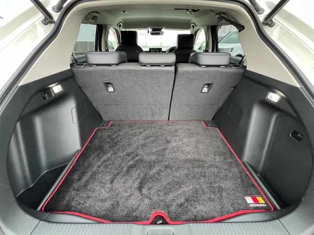 ヴェゼル ｅ：ＨＥＶＺ　コネクトディスプレー／フルセグＴＶ／ＢＴ／バックモニター／ＥＴＣ　地上デジタル　ＵＳＢ入力　ハンズフリーテールゲート　シートＨ　サイドエアＢ　禁煙車両　ダブルエアコン　パークセンサー　リヤカメラ（11枚目）