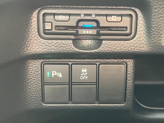 Ｎ－ＢＯＸカスタム Ｌターボ　純正８インチナビ／フルセグＴＶ／ドラレコ／ＥＴＣ／バックモニター　Ｗパワスラ　スマキ　プリクラッシュセーフティー　地デジ対応　後カメラ　シートＨ　ＥＳＣ　サイドエアバック　ＥＣＯＮ　ＵＳＢポート　禁煙（17枚目）