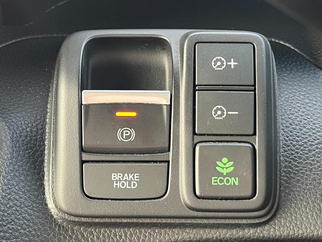 Ｎ－ＢＯＸカスタム Ｌターボ　純正８インチナビ／フルセグＴＶ／ドラレコ／ＥＴＣ／バックモニター　Ｗパワスラ　スマキ　プリクラッシュセーフティー　地デジ対応　後カメラ　シートＨ　ＥＳＣ　サイドエアバック　ＥＣＯＮ　ＵＳＢポート　禁煙（18枚目）