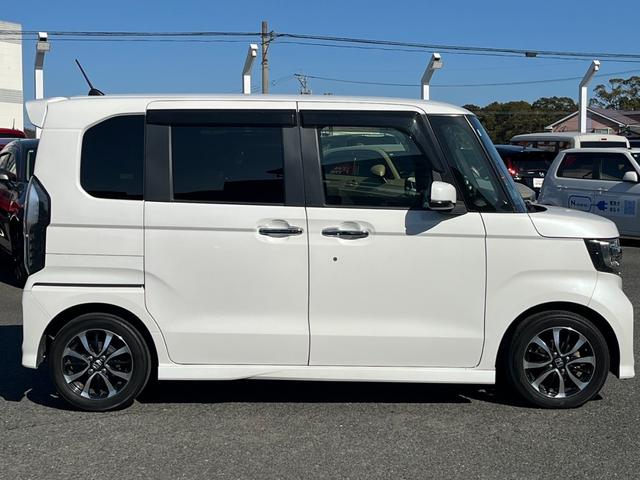 Ｎ－ＢＯＸカスタム Ｇ・Ｌ　センシングレス／純正ナビ／フルセグ／社外ドラレコ／バックモニター／ＥＴＣ　エアコン　フルセグテレビ　盗難防止システム　ＥＳＣ　両側スライド片側電動　ＷエアＢ　ベンチシート　キーフリーシステム　禁煙（3枚目）