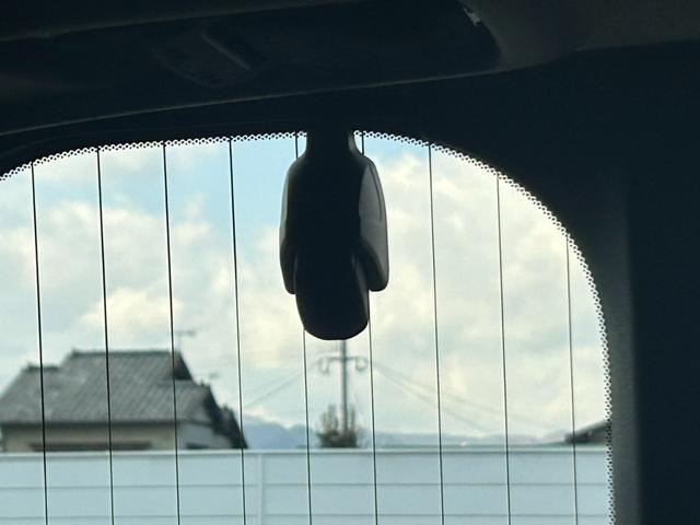 ステップワゴンスパーダ スパーダ・クールスピリットホンダセンシング　１０インチナビ／フルセグ／後席フリップダウンモニター／ドラレコ前後　スマートキ－　リヤカメラ　オートエアコン　アクティブクルーズ　イモビ　シートＨ　キーフリー　カーテンエアバック　アイドリングＳＴＯＰ（19枚目）