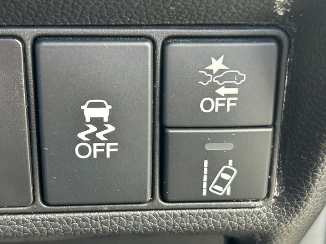 ステップワゴンスパーダ スパーダ・クールスピリットホンダセンシング　１０インチナビ／フルセグ／後席フリップダウンモニター／ドラレコ前後　スマートキ－　リヤカメラ　オートエアコン　アクティブクルーズ　イモビ　シートＨ　キーフリー　カーテンエアバック　アイドリングＳＴＯＰ（25枚目）