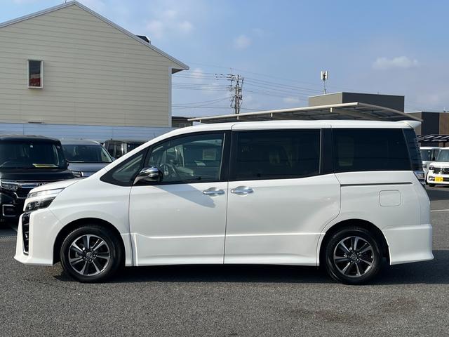 ヴォクシー ＺＳ煌ＩＩＩ　アルパインナビ＆フリップダウン／ドラレコ／ＥＴＣ／バックモニター　ヘッドライトＬＥＤ　Ｃセンサー　ＤＶＤ再生可　ワンオーナー車　リヤカメラ　ＥＴＣ車載器　地デジＴＶ　セキュリティアラーム　リアエアコン（3枚目）