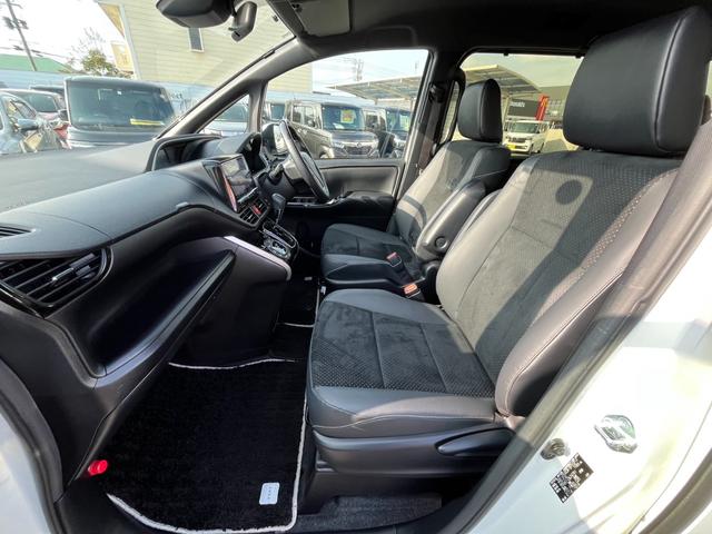 ヴォクシー ＺＳ煌ＩＩＩ　アルパインナビ＆フリップダウン／ドラレコ／ＥＴＣ／バックモニター　ヘッドライトＬＥＤ　Ｃセンサー　ＤＶＤ再生可　ワンオーナー車　リヤカメラ　ＥＴＣ車載器　地デジＴＶ　セキュリティアラーム　リアエアコン（9枚目）