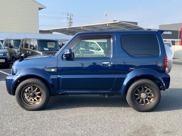 ジムニーシエラ ランドベンチャー　レカロシート／社外ナビ／ＴＶ／バックモニター／ドラレコ／ＥＴＣ　ＰＳ　ＤＶＤ再生可能　キ－レス　４ｗｄ　ナビＴＶ　マニュアルエアコン　助手席エアバック　運転席エアバック　ＥＴＣ車載器　ＡＢＳ　地デジ（4枚目）