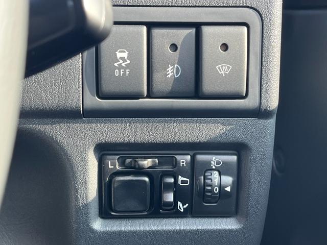 ジムニーシエラ ランドベンチャー　レカロシート／社外ナビ／ＴＶ／バックモニター／ドラレコ／ＥＴＣ　ＰＳ　ＤＶＤ再生可能　キ－レス　４ｗｄ　ナビＴＶ　マニュアルエアコン　助手席エアバック　運転席エアバック　ＥＴＣ車載器　ＡＢＳ　地デジ（19枚目）