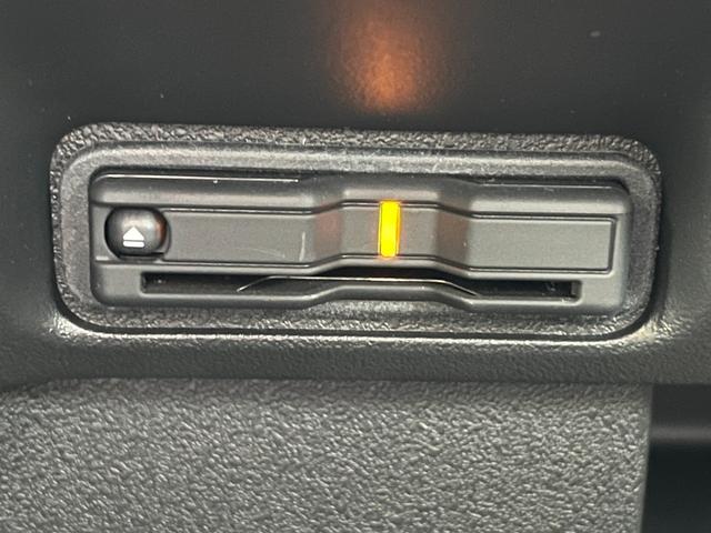 Ｎ－ＢＯＸカスタム コーディネートスタイル　元デモカー／純正９インチナビ／前後ドラレコ／フルセグＴＶ／ＥＴＣ／バックモニター　セキュリティ　横滑り防止　スマートキ－　前席シートヒーター　クルコン　パーキングセンサー　リヤカメラ　サイドエアバッグ（16枚目）