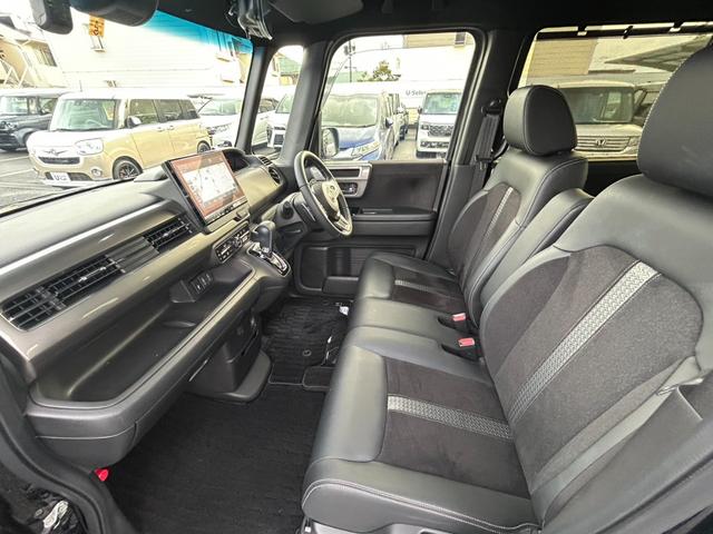 Ｎ－ＢＯＸカスタム Ｌターボスタイル＋ブラック　純正９インチナビ／フルセグＴＶ／アドバンスドルームミラー／ドラレコ　Ｗ電動ドア　ナビＴＶ　パワステ　禁煙　ベンチシート　オートクルーズ　エアバッグ　横滑防止装置　ＡＢＳ　ＵＳＢポート　サイドエアバッグ（9枚目）