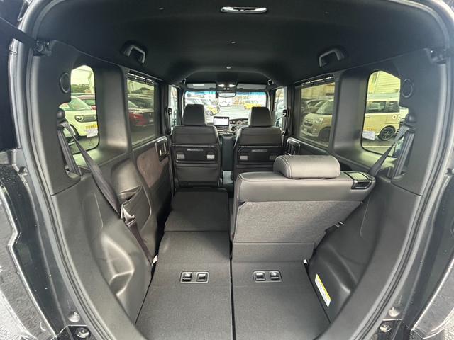 Ｎ－ＢＯＸカスタム Ｌターボスタイル＋ブラック　純正９インチナビ／フルセグＴＶ／アドバンスドルームミラー／ドラレコ　Ｗ電動ドア　ナビＴＶ　パワステ　禁煙　ベンチシート　オートクルーズ　エアバッグ　横滑防止装置　ＡＢＳ　ＵＳＢポート　サイドエアバッグ（13枚目）