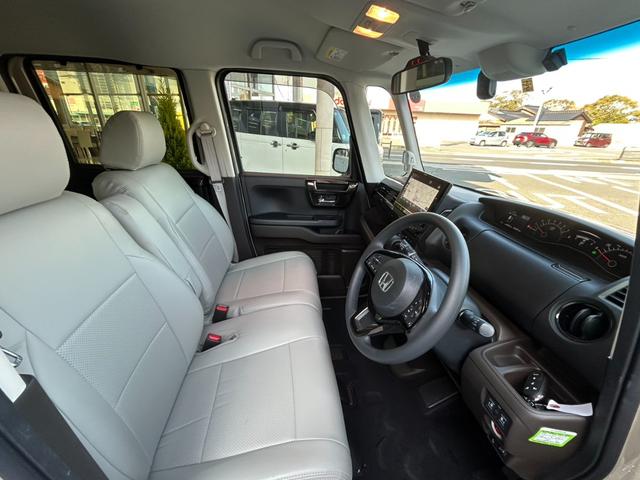 Ｎ－ＢＯＸ Ｌコーディネートスタイル　９インチナビ／フルセグＴＶ／ＥＴＣ／Ｂｌｕｅｔｏｏｔｈ／ドラレコ前後　衝突軽減ブレーキ　ＰＳ　ＬＥＤ　地デジＴＶ　クルコン　横滑り防止機能　前席シートヒーター　ＡＣ　ＤＶＤ再生　パワーウインドウ　禁煙（8枚目）