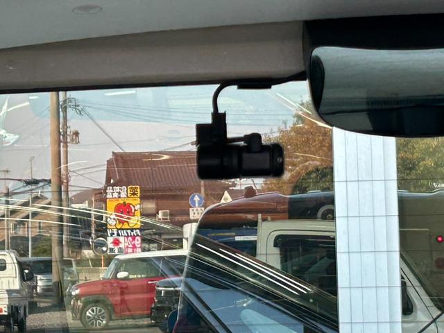 Ｎ－ＢＯＸ Ｌコーディネートスタイル　９インチナビ／フルセグＴＶ／ＥＴＣ／Ｂｌｕｅｔｏｏｔｈ／ドラレコ前後　衝突軽減ブレーキ　ＰＳ　ＬＥＤ　地デジＴＶ　クルコン　横滑り防止機能　前席シートヒーター　ＡＣ　ＤＶＤ再生　パワーウインドウ　禁煙（21枚目）