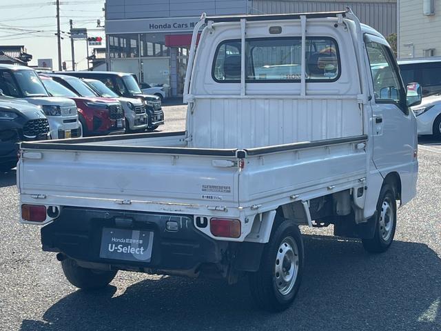 サンバートラック ＴＢ　４ＷＤ／エアコン／パワステ／エアバッグ　フルタイム４ＷＤ　エアーバッグ　禁煙　パワステ付　エアコン付き（6枚目）