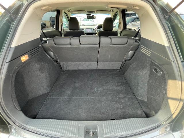 ヴェゼル ハイブリッドＸ・ホンダセンシング　純正ナビ／ワンセグ／ドラレコ／ＥＴＣ／バックモニター　禁煙　オートクルーズ　スマキー　Ｂモニ　サイドエアバッグ　ＬＥＤヘッドライト　ＶＳＡ　ＥＴＣ車載器　パワーウィンドウ　ＡＢＳ付　オートエアコン（11枚目）