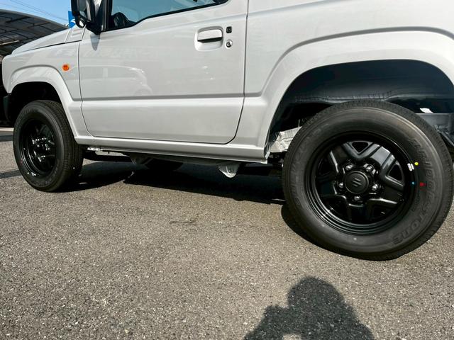 �n��̊F�l�Ɂu���荠�Ɂv���邨�N���}���Ă��Ă��܂��B���x���ǂ��ĂȂ�ׂ���������u�{�v�̂��N���}���d����ēW�����Ă��܂��B