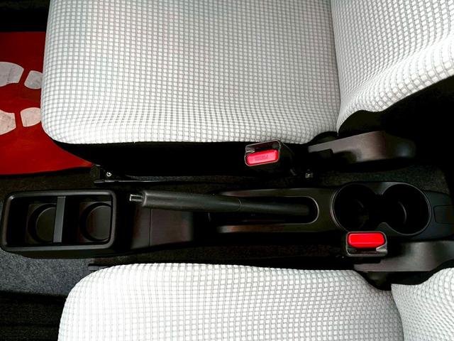 キャロル ＧＬ　キーレス　ドライブレコーダー　アイドリングストップ　運転席シートヒーター　ＣＤ　運転席・助手席エアバッグ　衝突被害軽減システム　衝突安全ボディ　盗難防止システム（32枚目）