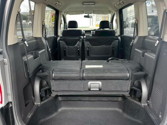 �n��̊F�l�Ɂu���荠�Ɂv���邨�N���}���Ă��Ă��܂��B���x���ǂ��ĂȂ�ׂ���������u�{�v�̂��N���}���d����ēW�����Ă��܂��B