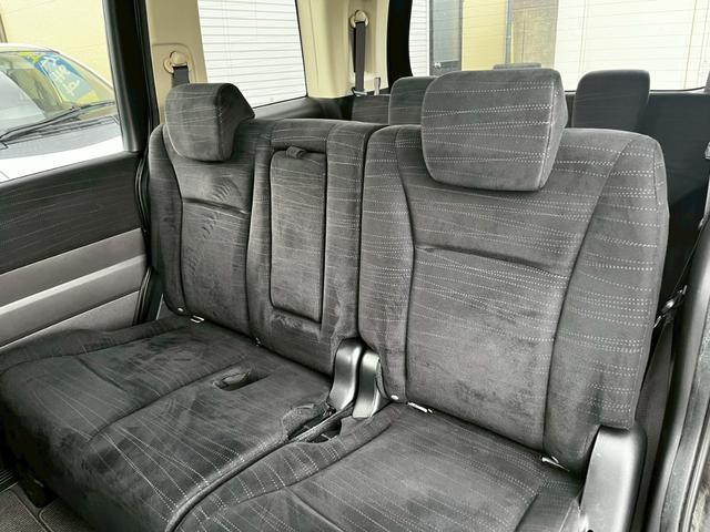 �n��̊F�l�Ɂu���荠�Ɂv���邨�N���}���Ă��Ă��܂��B���x���ǂ��ĂȂ�ׂ���������u�{�v�̂��N���}���d����ēW�����Ă��܂��B