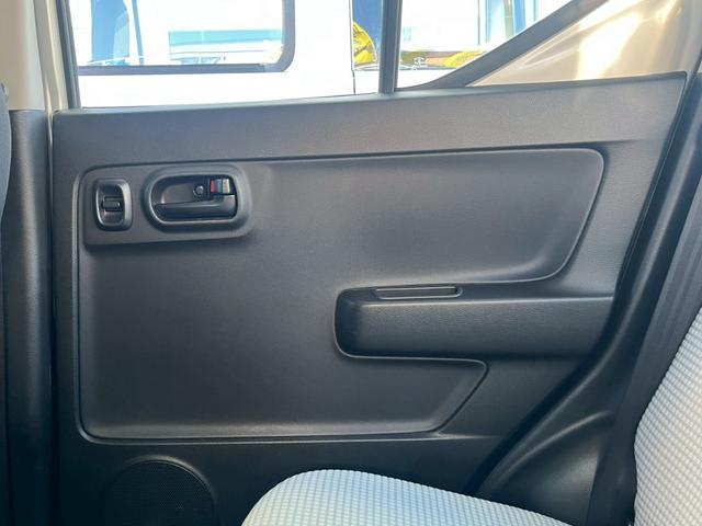 アルト Ｌ　キーレス　キー２個　アイドリングストップ　運転席シートヒーター　運転席・助手席エアバッグ　盗難防止システム　衝突安全ボディ　ＡＢＳ（18枚目）