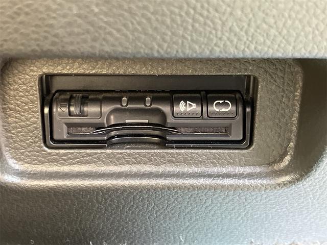 キューブ ライダー　車検令和９年３月　純正ナビ地デジＴＶ　Ｂｌｕｅｔｏｏｔｈ　インテリジェントキー　ＥＴＣ　プッシュスターター　革調シートカバー　ベンチシート　ＨＩＤヘッドライト　純正エアロ　純正１６インチアルミホイール（7枚目）