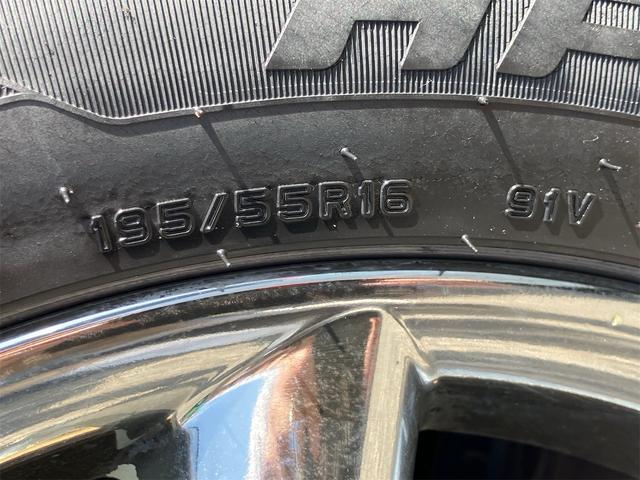 キューブ ライダー　車検令和９年３月　純正ナビ地デジＴＶ　Ｂｌｕｅｔｏｏｔｈ　インテリジェントキー　ＥＴＣ　プッシュスターター　革調シートカバー　ベンチシート　ＨＩＤヘッドライト　純正エアロ　純正１６インチアルミホイール（32枚目）