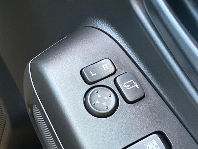 ワゴンＲ ＦＸ　届出済未使用車　デュアルブレーキサポート　レーンアシスト　クリアランスソナー　横滑り防止装置　スマートキー　プッシュスターター　オートライト　電動格納ドアミラー　ベンチシート（16枚目）