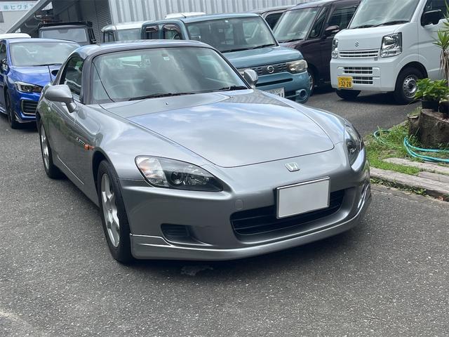 Ｓ２０００ ベースグレード　６速ＭＴ　ナビ　ＥＴＣ　プッシュスタート　スマートキー　ＤＶＤ再生　ＨＩＤ　パワステ　実走行６３６６８キロ　ＨＩＤ　パワーステアリング　パワーウィンドウ（4枚目）