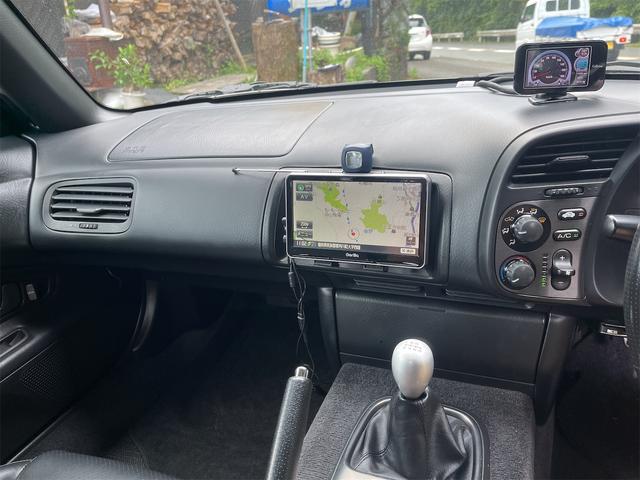 Ｓ２０００ ベースグレード　６速ＭＴ　ナビ　ＥＴＣ　プッシュスタート　スマートキー　ＤＶＤ再生　ＨＩＤ　パワステ　実走行６３６６８キロ　ＨＩＤ　パワーステアリング　パワーウィンドウ（19枚目）