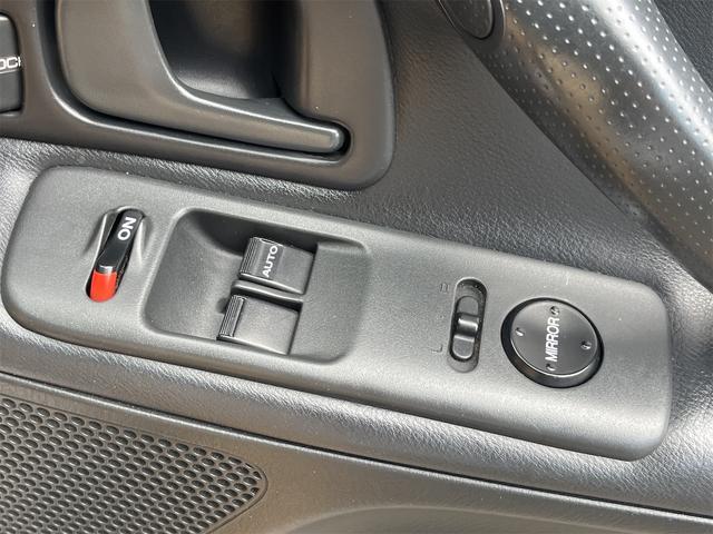 Ｓ２０００ ベースグレード　６速ＭＴ　ナビ　ＥＴＣ　プッシュスタート　スマートキー　ＤＶＤ再生　ＨＩＤ　パワステ　実走行６３６６８キロ　ＨＩＤ　パワーステアリング　パワーウィンドウ（33枚目）