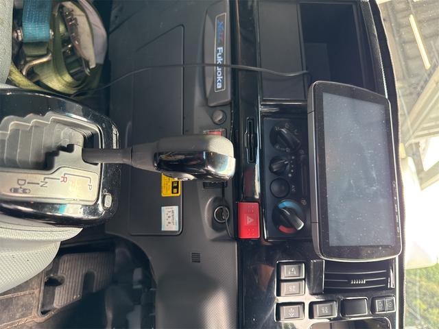 エルフトラック 車両運搬車　極東フラトップ（24枚目）