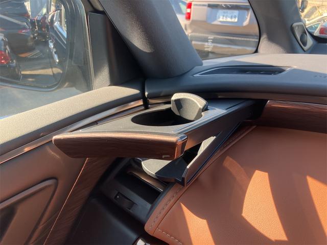 ヴェルファイアハイブリッド エグゼクティブラウンジ　全周囲カメラ　ナビ　ＴＶ　両側電動スライドドア　クリアランスソナー　オートクルーズコントロール　レーンアシスト　パークアシスト　衝突被害軽減システム　オートマチックハイビーム（54枚目）